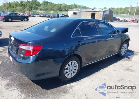 2014 Toyota Camry Hybrid Le z USA, uszkodzony, nr VIN 4T1BD1FK7EU110325